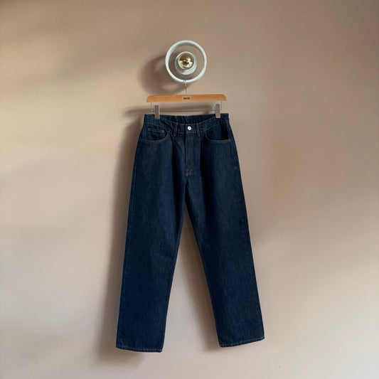 Pleat Relax jean in Rinse Wash