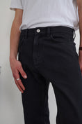 Load image into Gallery viewer, Dead Straight Jean in Black