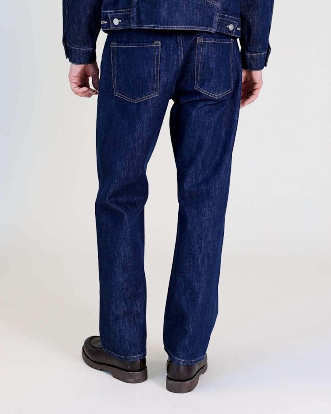 Pleat Relax jean in Rinse Wash