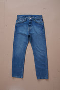 Load image into Gallery viewer, Dead Straight Jean in Mid Wash
