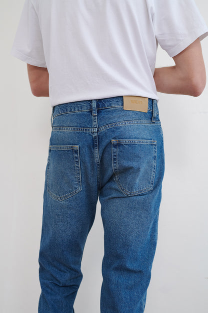 Regular Taper Jean in Mid Wash