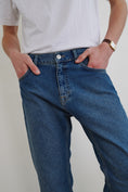 Load image into Gallery viewer, Dead Straight Jean in Mid Wash
