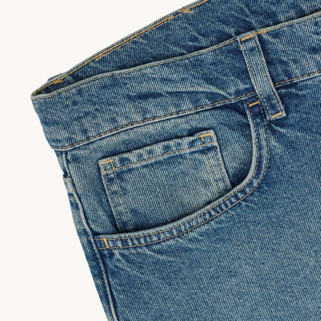 Regular Taper Jean in Mid Wash