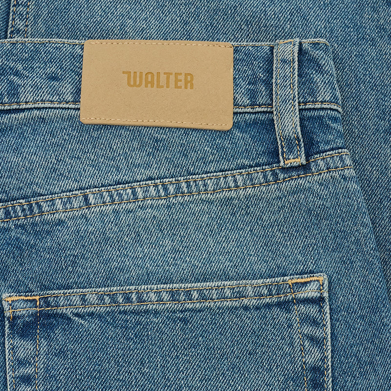 Regular Taper Jean in Mid Wash